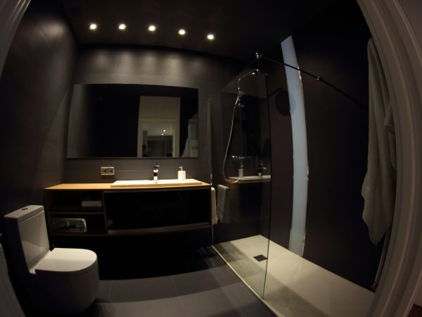 Baño con distribucion inteligente
